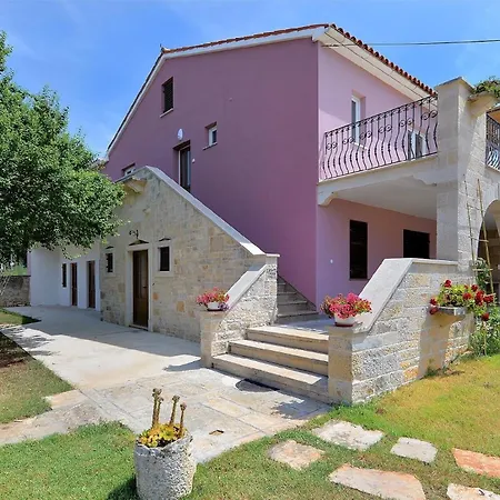 Mit Privatpool Fuer 16 Personen Ca 240 Qm In Vodnjan, Istrien Istrische Riviera Nyaraló Vodnjan